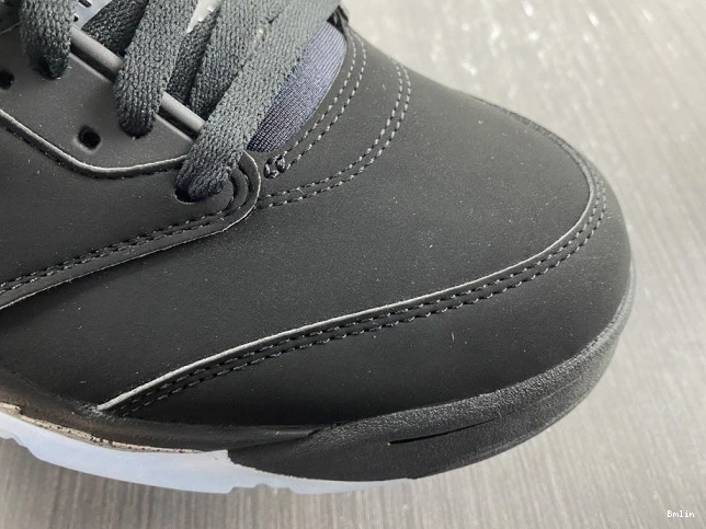 Bmlin 845035-003 5 Jordan Black Retro Metallic (2016) 0819